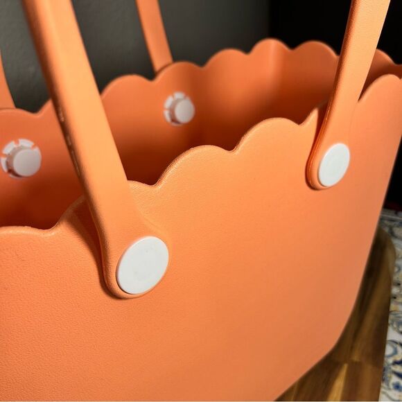 Rose Scalloped Versa Tote Coral - Picture 13 of 16